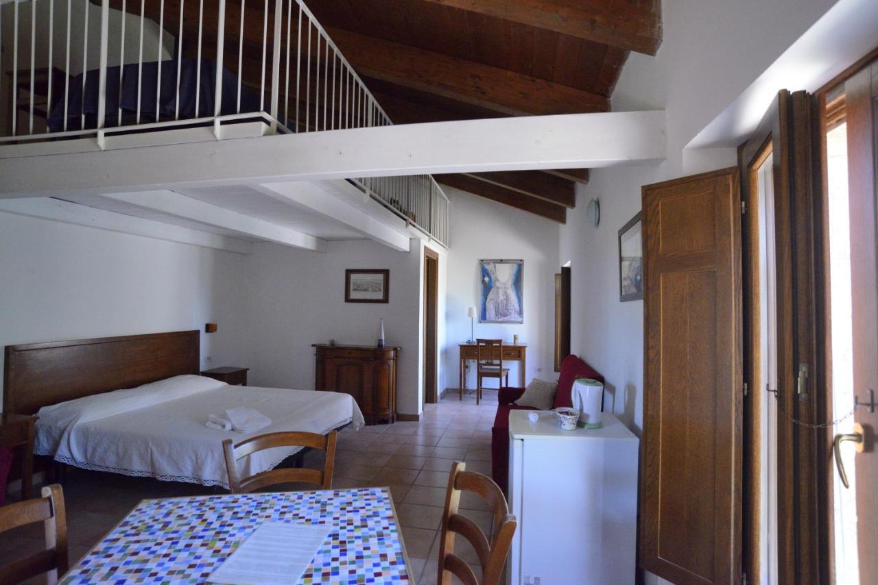 Casa Del Geco Bed & Breakfast 3*